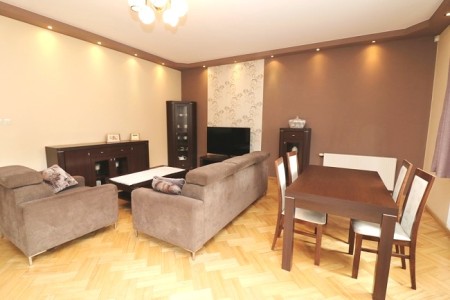 Dom na sprzedaż - Kalisz, 275.0 m²
