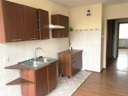 Sprzedam Trzy Pokoje Balkonem - Kalisz   -
