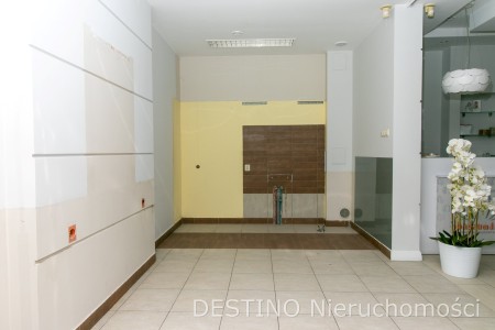 na sprzedaż witrynowy lokal użytkowy ok 100 m2 os Korczak - Kalisz   -
Zdjęcie nr 7