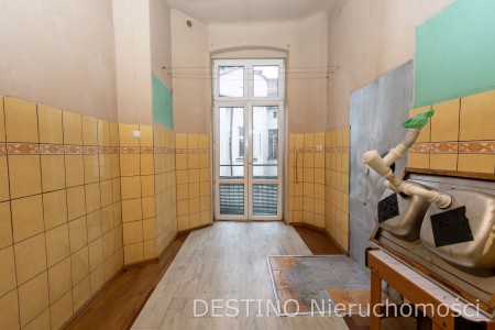 przestronne mieszkanie do wynajęcia w kamienicy w centrum Kalisza - Kalisz   -
Zdjęcie nr 2