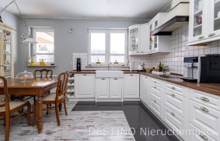 na sprzedaż parterowy dom wolnostojący 151 m2 Wolica -  Wolica  -
Zdjęcie nr 4