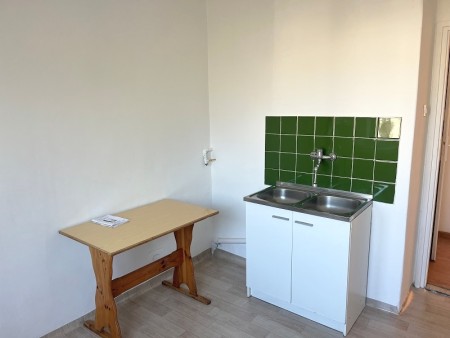 Sprzedam Dwa Pokoje do remontu II piętro Balkon - Kalisz   -
Zdjęcie nr 3