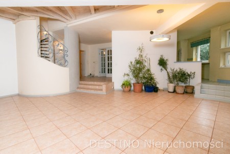 wyjątkowy dom wolnostojący w dobrej lokalizacji ul Botaniczna Kalisz - Kalisz   -
Zdjęcie nr 3