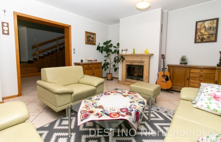 przestronny dom o powierzchni 185m2 osiedle Chmielnik - Kalisz   -
Zdjęcie nr 2