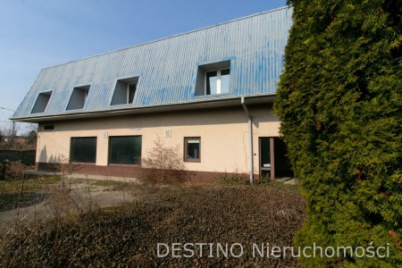 Nieruchomość w Centrum Miasta  Dom oraz budynek użytkowy - Kalisz   -
Zdjęcie nr 2