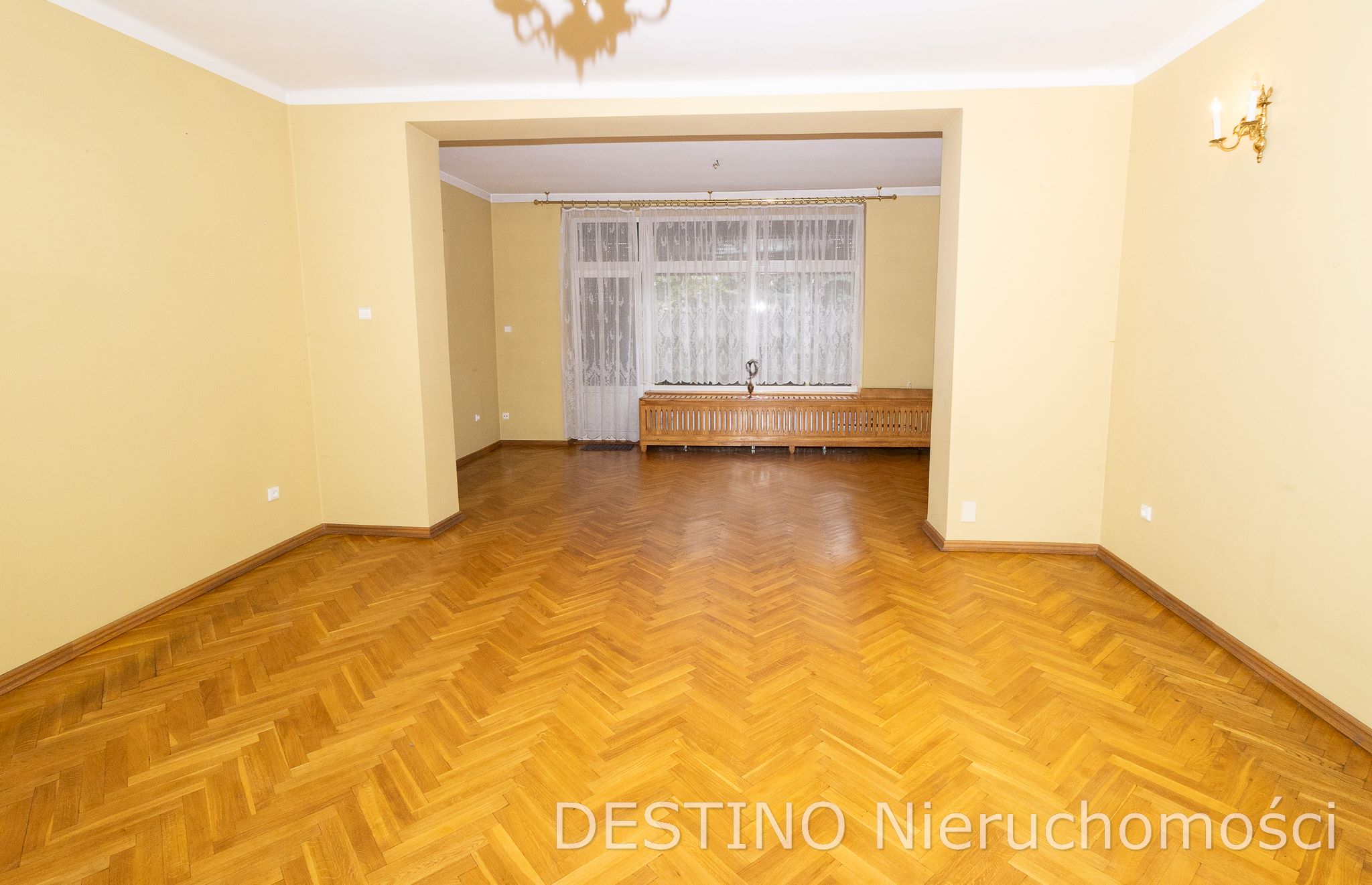 na sprzedaż dom 207 m2 przy ul Poznańskiej w Kaliszu - Kalisz   -
Zdjęcie nr 2