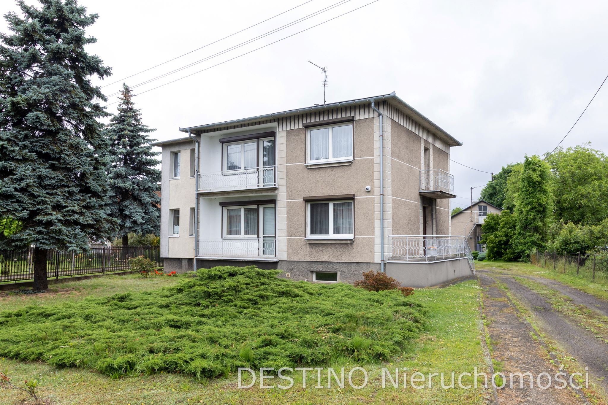 dom wolnostojący z atrakcyjną działką os Winiary - Kalisz   -
