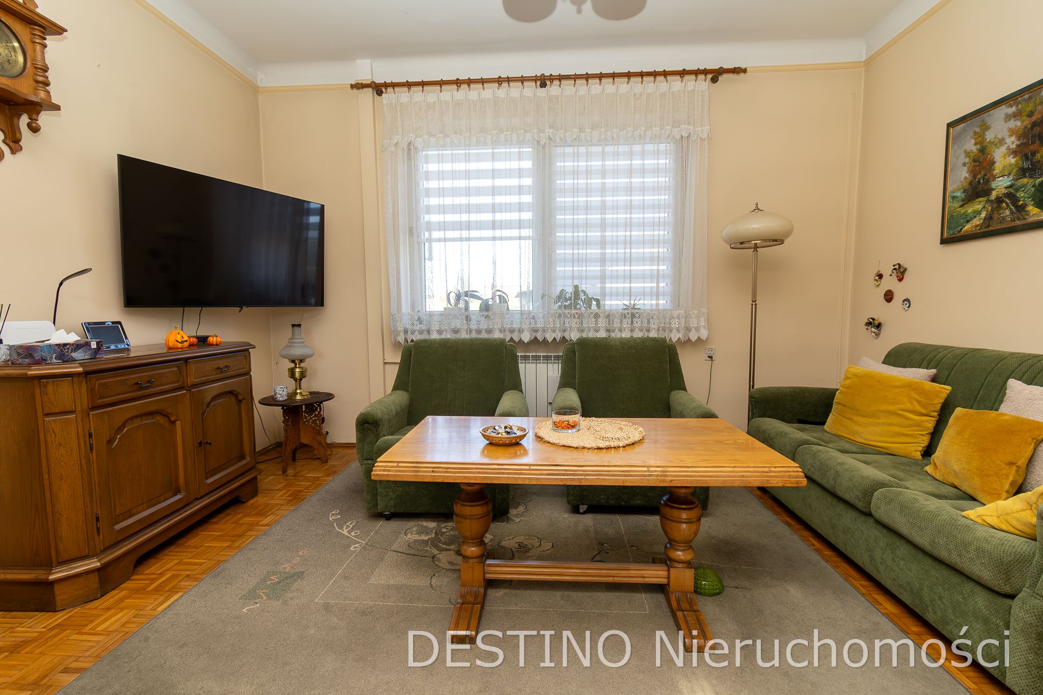 dom wolnostojący z atrakcyjną działką os Winiary - Kalisz   -
Zdjęcie nr 3