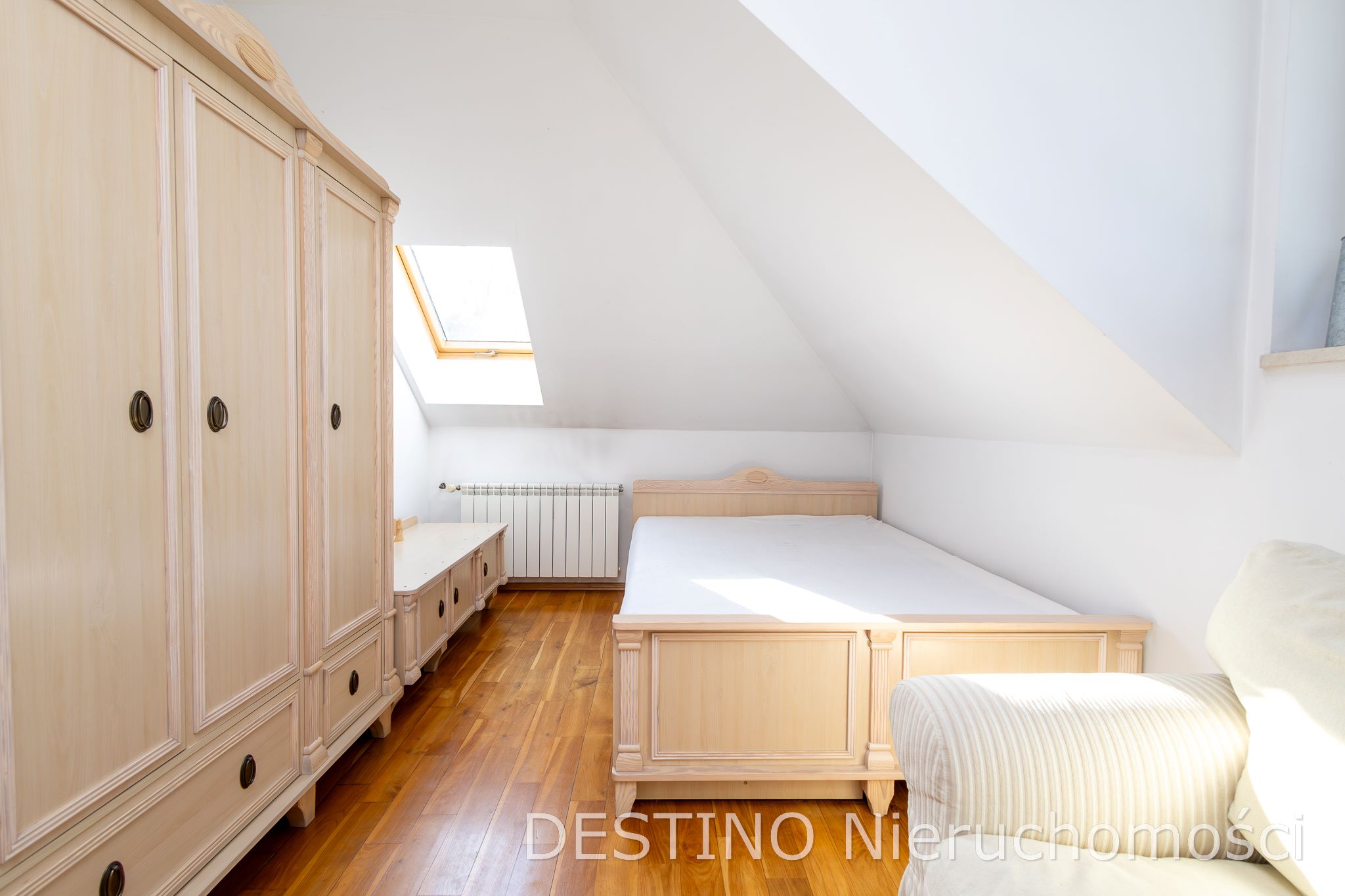 dom wolnostojący o pow 212 m2 w podkaliskim Stobnie -  Stobno  -
Zdjęcie nr 14