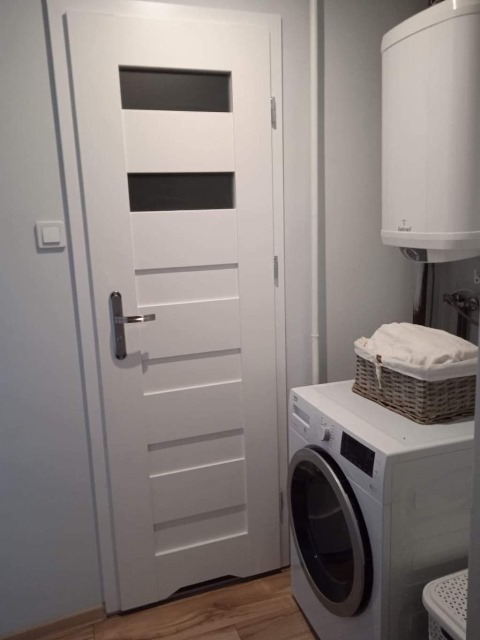 Wynajmę komfortową kawalerkę Kaliniec 1300 zł - Kalisz   -
Zdjęcie nr 2