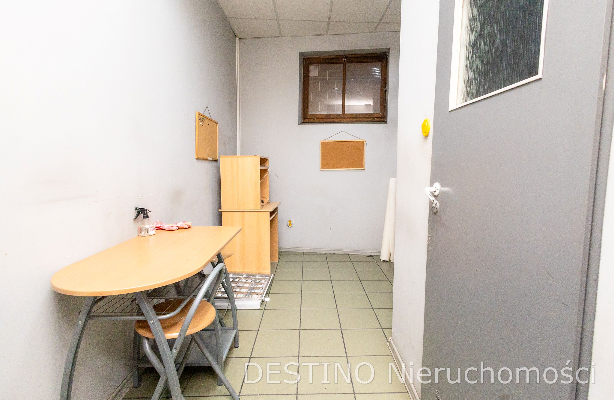 witrynowy lokal użytkowy do wynajęcia w centrum miasta - Kalisz   -
Zdjęcie nr 9