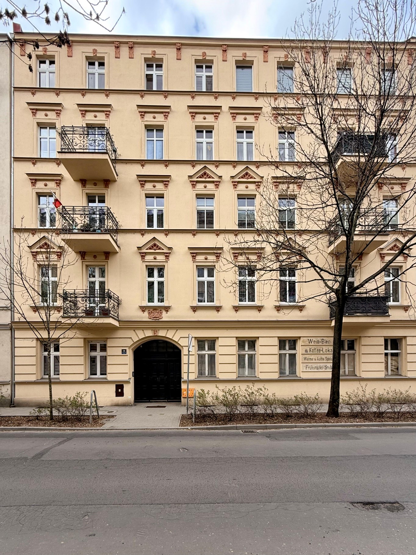 Przestronne klimatyczne mieszkanie w kamienicy - Poznań   -
Zdjęcie nr 13