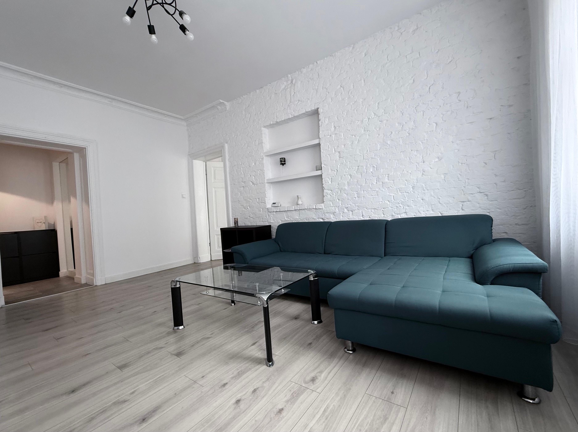 Przestronne klimatyczne mieszkanie w kamienicy - Poznań   -
Zdjęcie nr 4