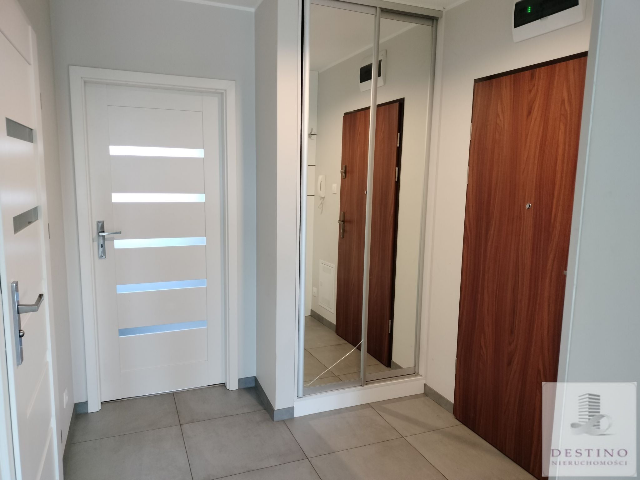 Dwupokojowe mieszkanie z balkonem - Kalisz   -
Zdjęcie nr 6