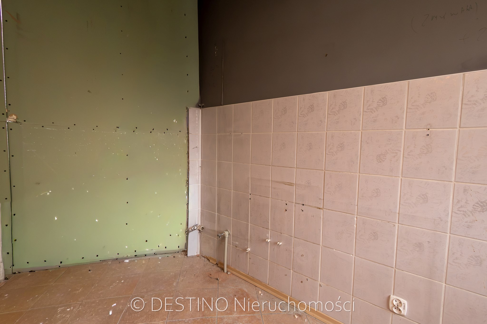 Na sprzedaż 2pokojowe mieszkanie na Iszym piętrze - Kalisz   -
Zdjęcie nr 3