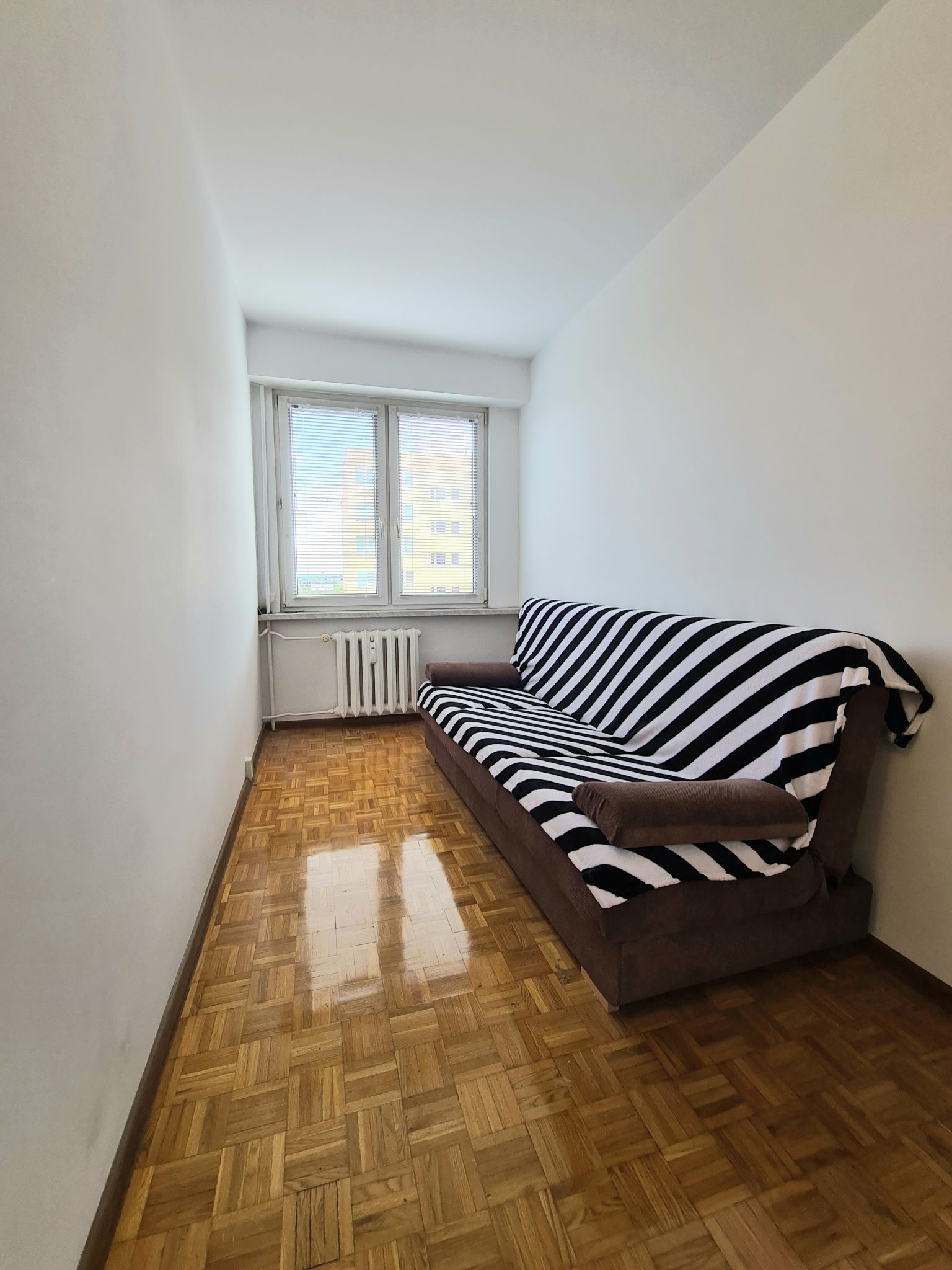 Słoneczne mieszkanie 2 pokojowe 325m2 Kalisz Górnosląska - Kalisz   -
Zdjęcie nr 3