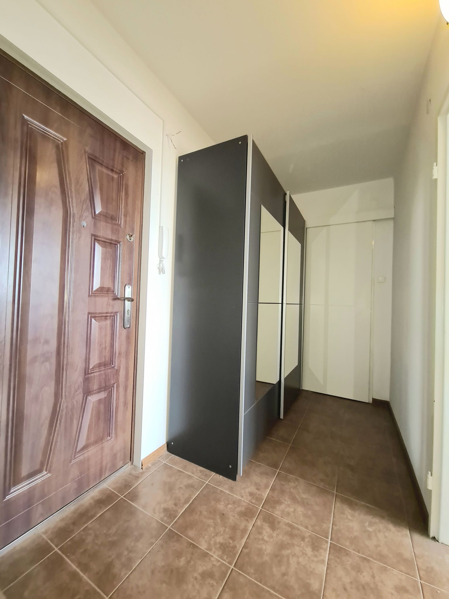 Słoneczne mieszkanie 2 pokojowe 325m2 Kalisz Górnosląska - Kalisz   -
Zdjęcie nr 6