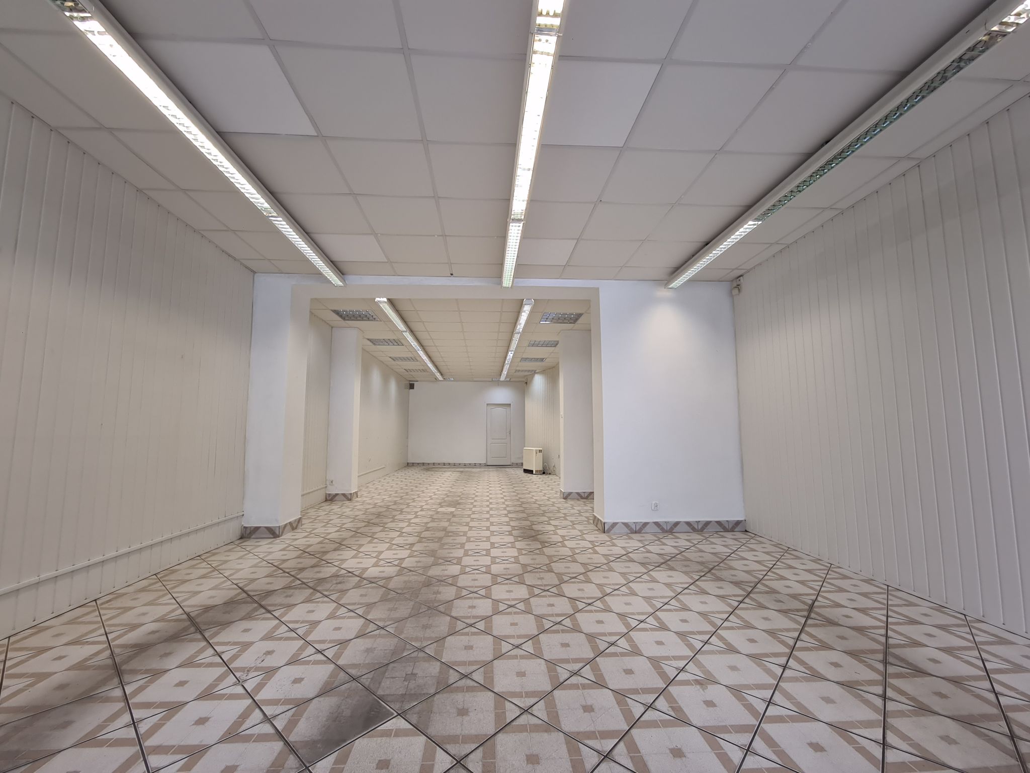 Lokal użytkowy 90m2 plus zaplecze socjalne i magazyn Błaszki - sieradzki  -
Zdjęcie nr 4