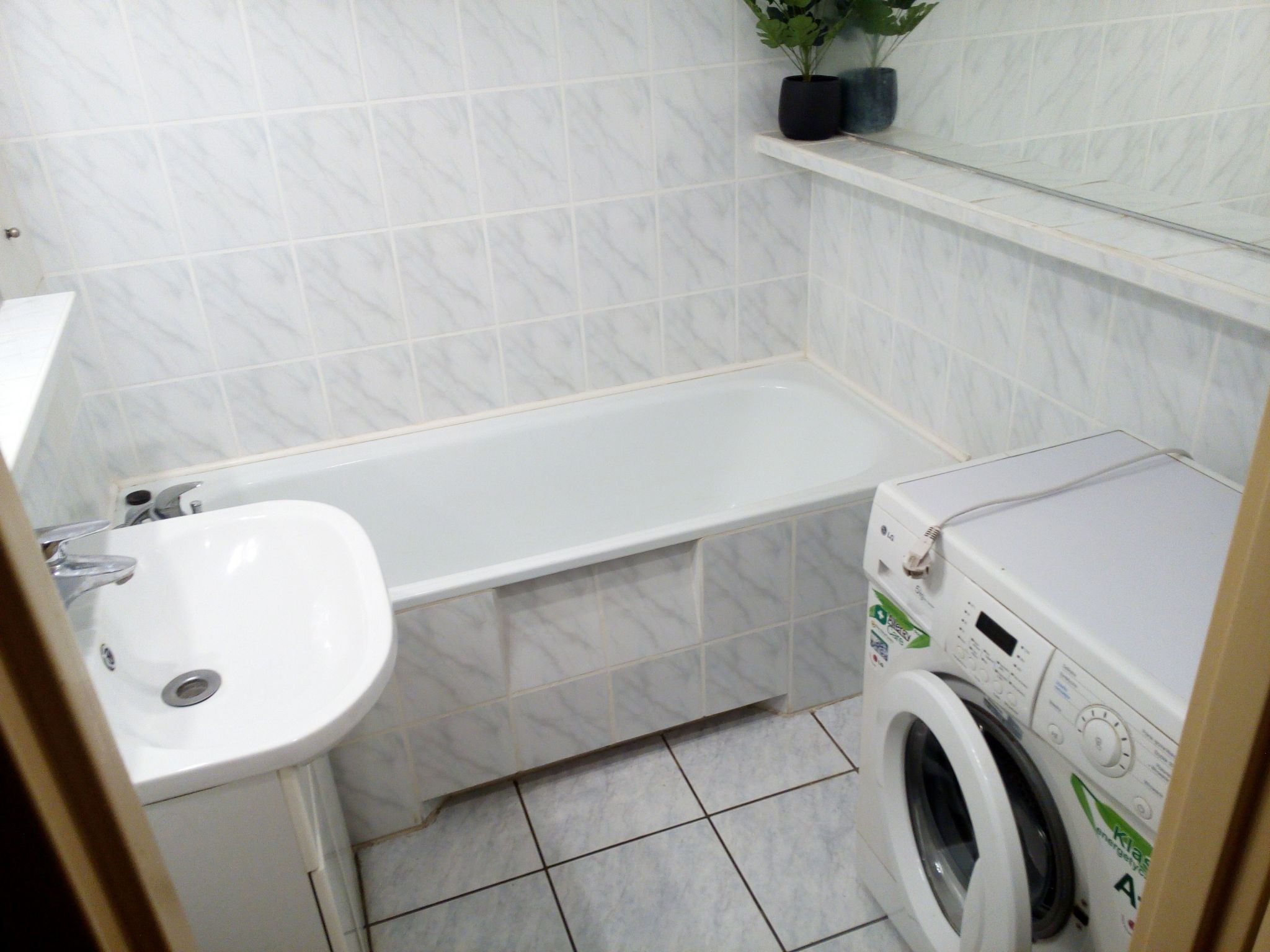 Mieszkanie na parterze do sprzedaży - Kalisz   -
Zdjęcie nr 6