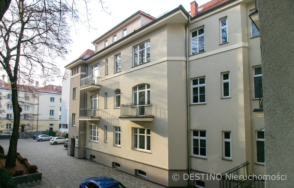 Do wynajęcia atrakcyjny lokal użytkowy w centrum Kalisza - Kalisz   -
