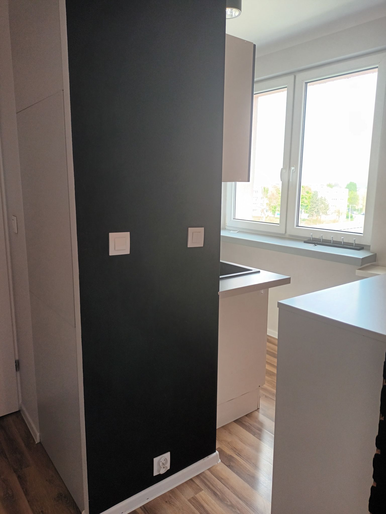 Ładna kawalerka z balkonem do wynajęcia - Kalisz   -
Zdjęcie nr 3