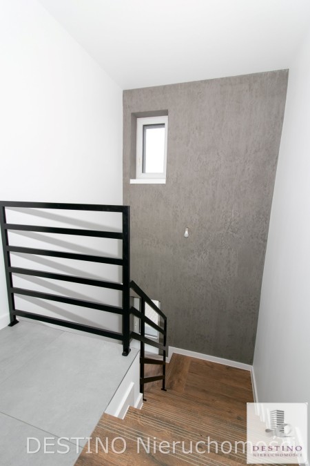 Budynek biurowy po remoncie o powierzchni 190m2 Kalisz Chmielnik - Kalisz   -
Zdjęcie nr 8