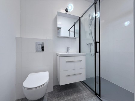 Komfortowa kawalerka w nowoczesnym apartamentowcu - Poznań   -
Zdjęcie nr 8