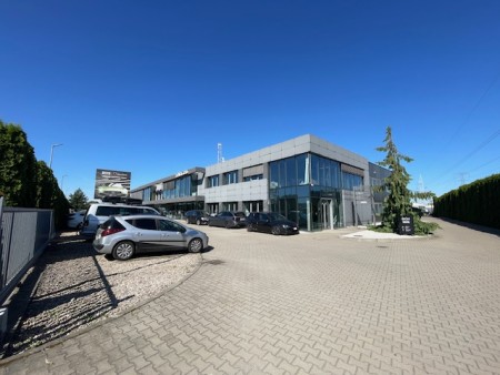Nieruchomości gruntowe z obiektami biurowo - magazynowo - produkcyjnymi -  Dąbrowa  -
Zdjęcie nr 3