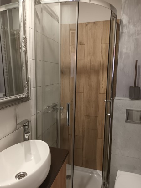Ładna kawalerka z balkonem do wynajęcia - Kalisz   -
Zdjęcie nr 5