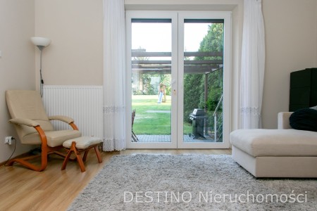 Ładny dom do sprzedaży dla dwóch rodzin Opatówek -  Opatówek  -
Zdjęcie nr 2