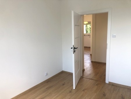 Sprzedam Ustawne Trzy Pokoje z Balkonem Dobrzec - Kalisz   -
Zdjęcie nr 5