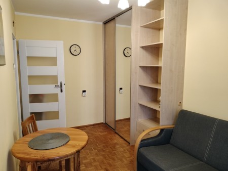 Sprzedam 2pokojowe mieszkanie w centrum - Kalisz   -
Zdjęcie nr 2