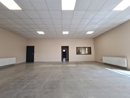 Atrakcyjny witrynowy lokal użytkowy 130m2 Kalisz ul Polna - Kalisz   -
Zdjęcie nr 2