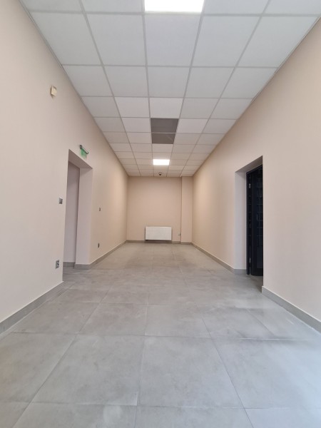 Atrakcyjny witrynowy lokal użytkowy 130m2 Kalisz ul Polna - Kalisz   -
Zdjęcie nr 4