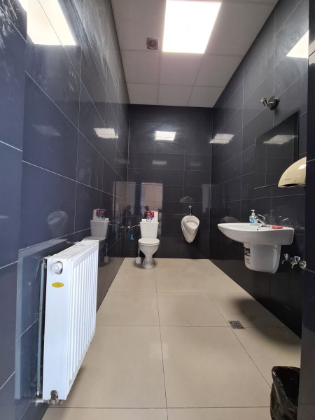 Atrakcyjny witrynowy lokal użytkowy 130m2 Kalisz ul Polna - Kalisz   -
Zdjęcie nr 7