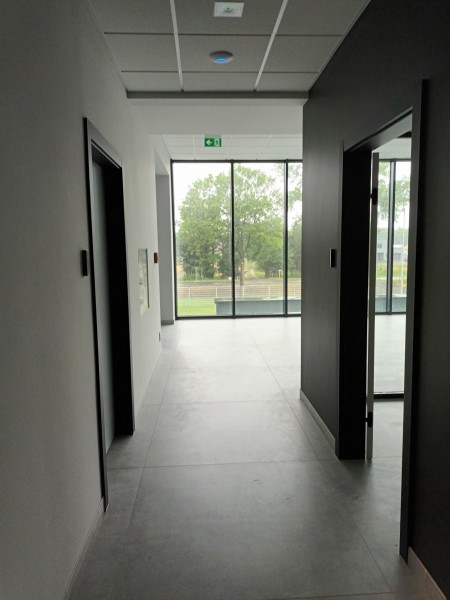 Ładny lokal w nowym budynku - Kalisz   -
Zdjęcie nr 3