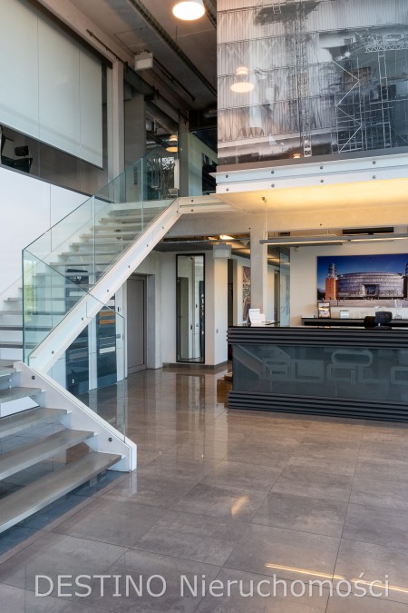 Nieruchomości gruntowe z obiektami biurowo - magazynowo - produkcyjnymi -  Dąbrowa  -
Zdjęcie nr 7