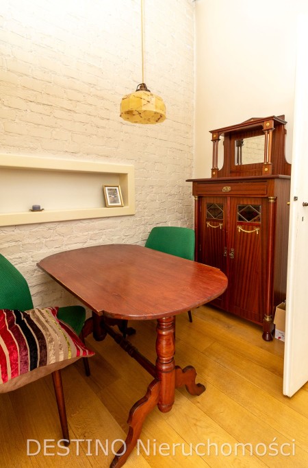 Klimatyczne mieszkanie w kamienicy z dużym potencjałem - Kalisz   -
Zdjęcie nr 2