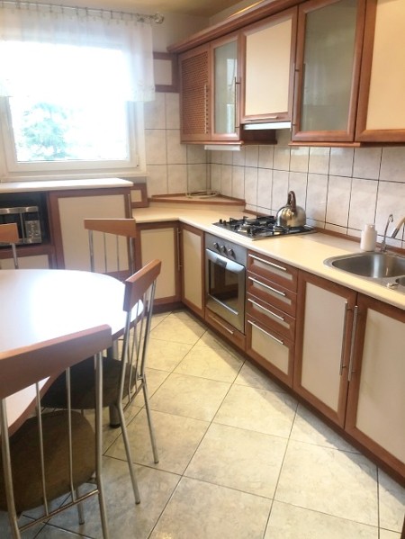 Wynajmę Trzy pokoje z balkonem Os Asnyka - Kalisz   -
Zdjęcie nr 4