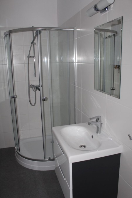 Wynajmę przestronną kawalerkę z tarasem -  Ostrów Wielkopolski  -
Zdjęcie nr 6