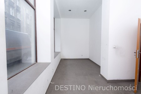 witrynowy lokal użytkowy 2028 m2 do wynajęcia w centrum Kalisza - Kalisz   -
