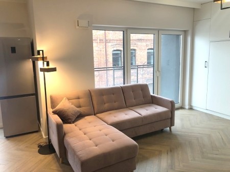 Wynajmę w pełni urządzona kawalerkę w Centrum - Kalisz   -
