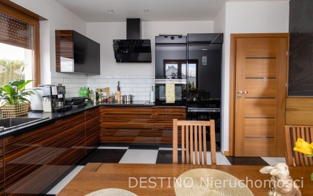 Parterowy dom z basenem i ogrodem Kalisz - Kalisz   -
Zdjęcie nr 6