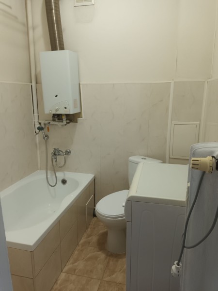 Rozkładowe mieszkanie z balkonem do remontu - Kalisz   -
