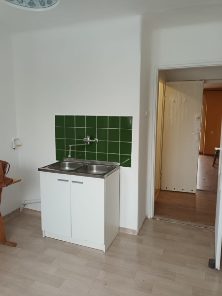 Rozkładowe mieszkanie z balkonem do remontu - Kalisz   -
Zdjęcie nr 3