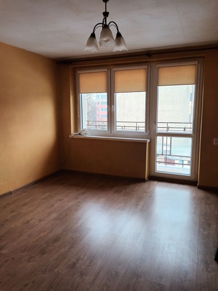 Rozkładowe mieszkanie z balkonem do remontu - Kalisz   -
Zdjęcie nr 5